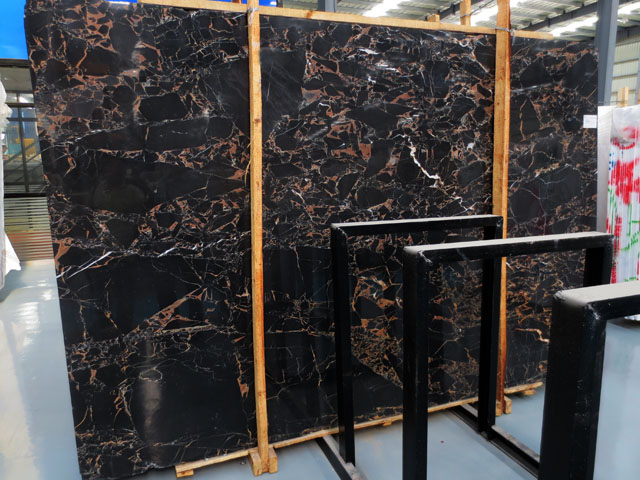 Italy Blessed the gold's portopo black marble