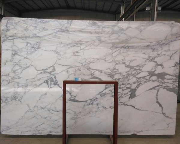 Imported calacatta white Marble from Italy