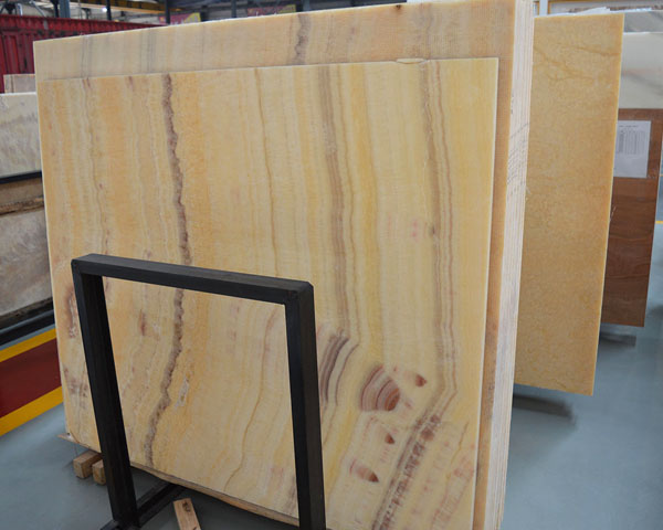 Natural yellow honey wood vein onyx slab price